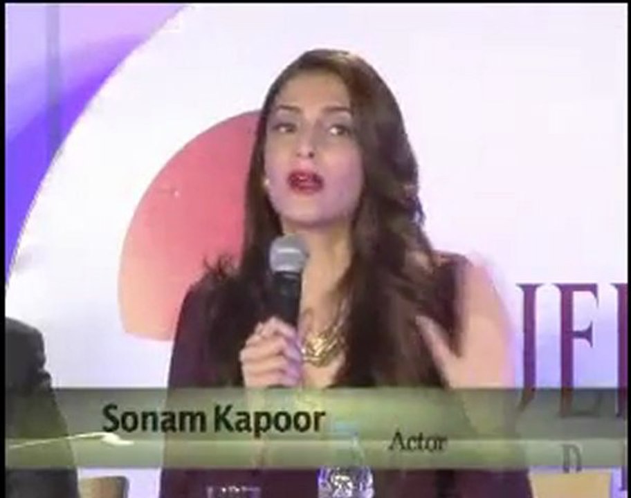 Heroines no competition- Sonam