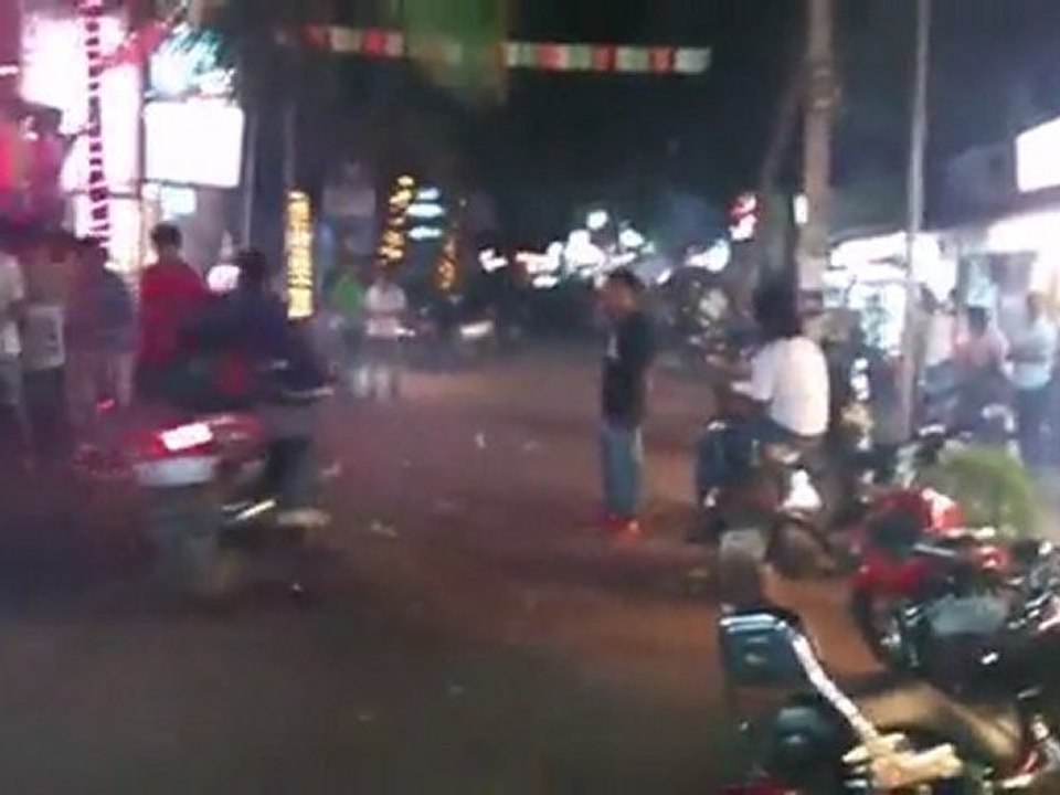 BAGA BEACH GOA INDIA BEATING PAKISTAN WORLD CUP CRICKET