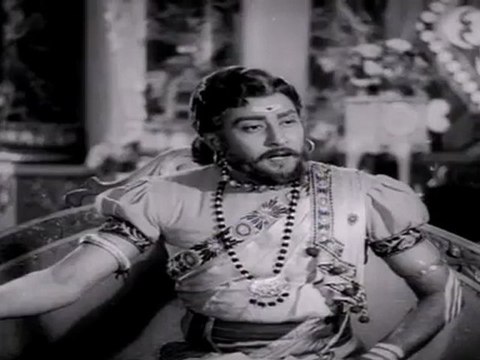 LAKSHMI KATAKSHYAM -K R VIJAYA SCENE