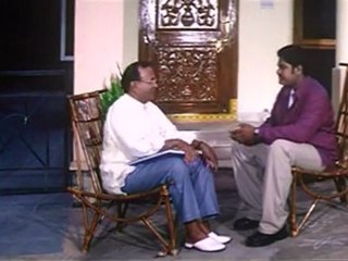 Navvu Navvinchu - Convincing A Famous Lawyer