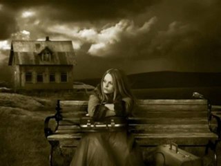 kimsesizce, usul usul, ölüyordum