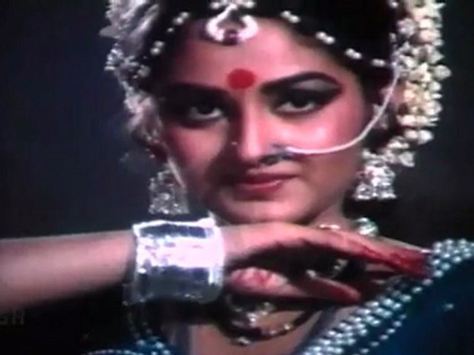 Edhi Malligai(VILLALAN EKALAIVAN)