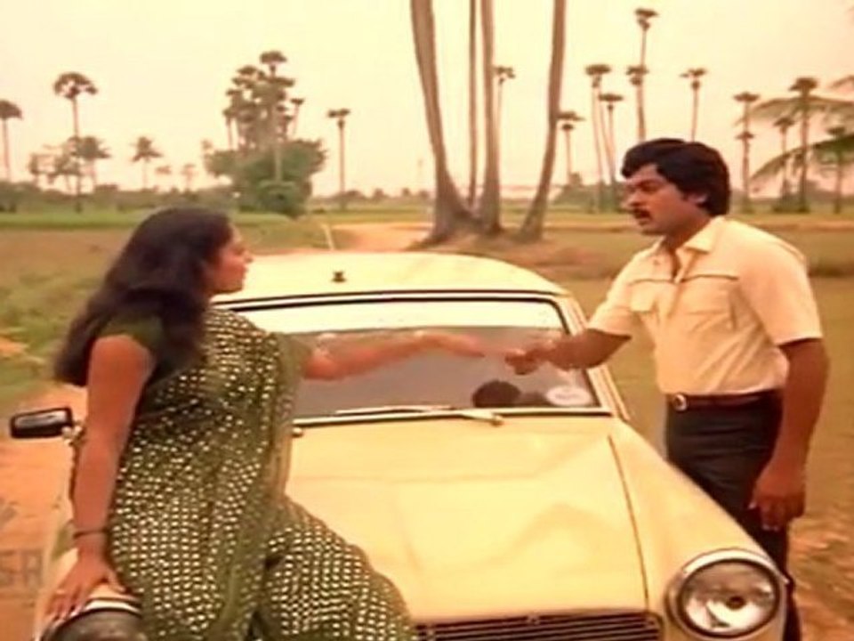 KHAIDI- Madhavi Teases Chiranjeevi