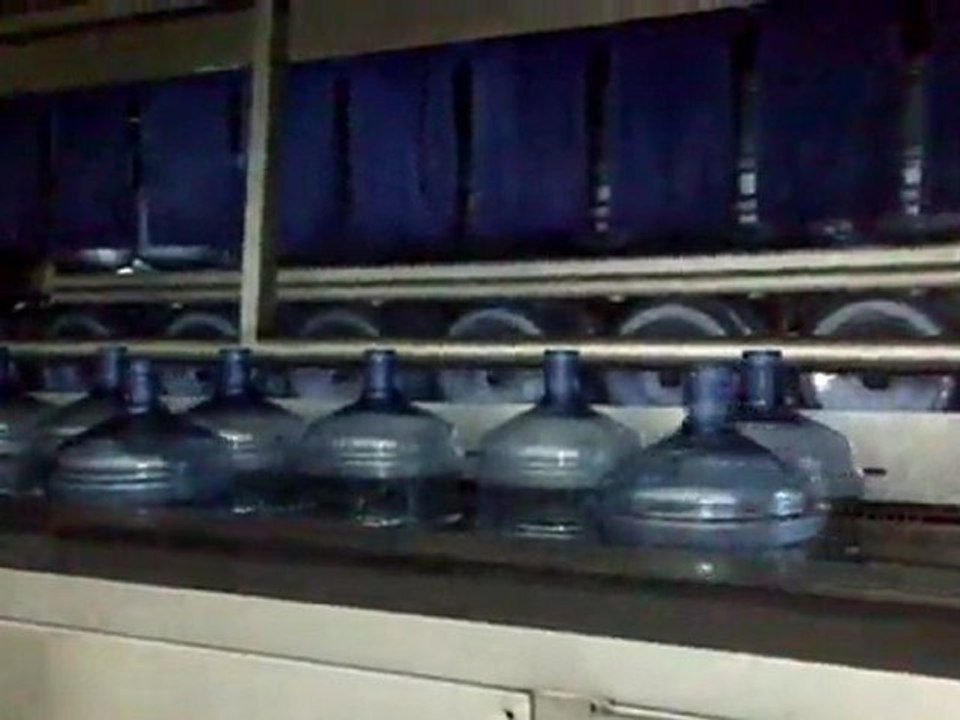 Damacana Kapak sökme,fırçalı dış yıkama ve 26 istasyon iç yıkama