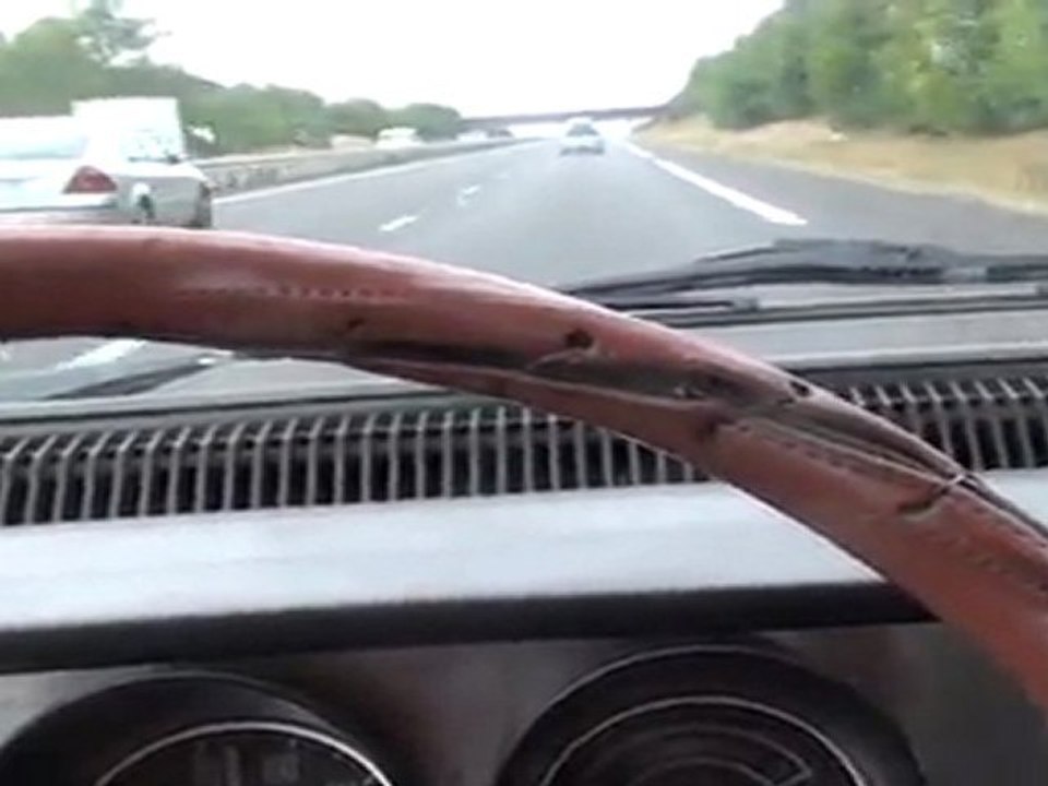 Brave R-12.. 378 000 Km au moment de la video, voir aussi topic moteur J7r. La brave Nevada a maintanat 417 000 Km de PLUS que la non moins brave R-12! Amitiés à tous.