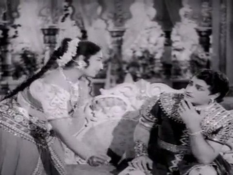 LAKSHMI KATAKSHYAM - K R Vijaya NTR Romance