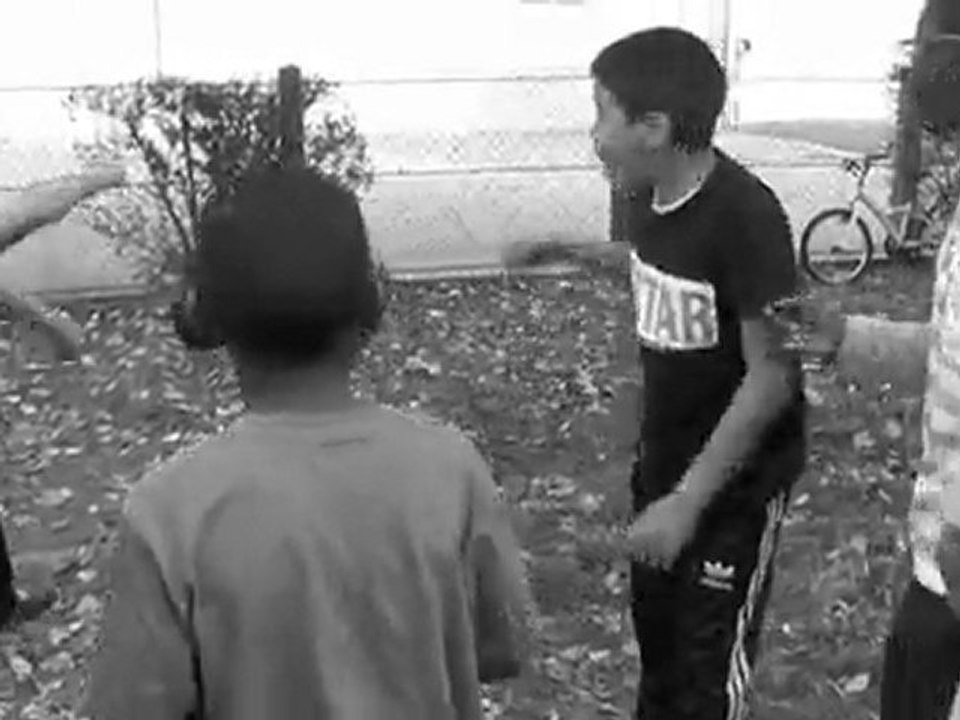 Jeux de mains… Jeux 2 vilains