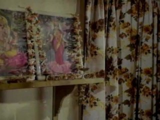 Nindu Noorellu -  Jumping Into A Well