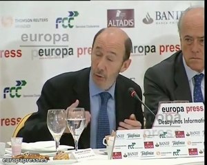 Rubalcaba: "El fin de ETA hay que celebrarlo juntos"