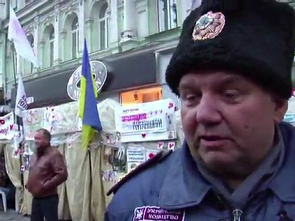 Ukraine: Timochenko condamnée, ses partisans manifestent