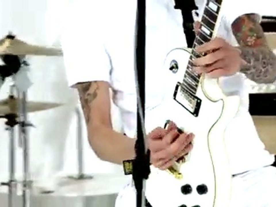 Black Veil Brides -Knives and Pens