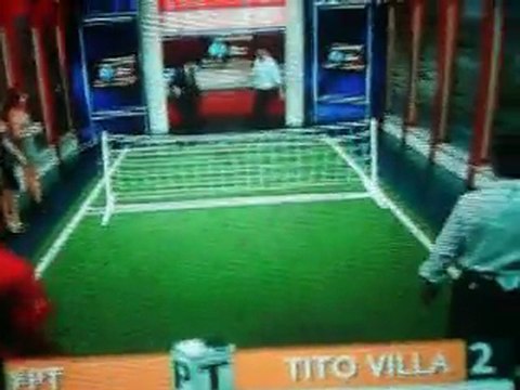 FUTBOL PARA TODOS CON EMMANUE TITO VILLA....JUGANDO FUTBOL TENIS PARTE 2