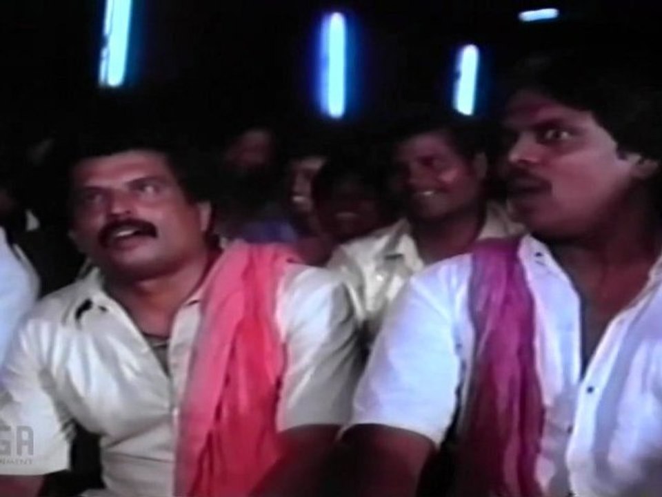 Record Dance (Pasam Oru Vesam)