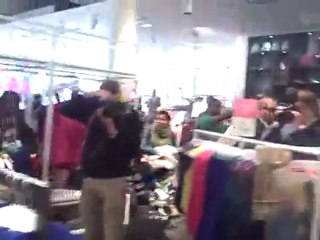 Matthew Williamson for H&M: The stampede