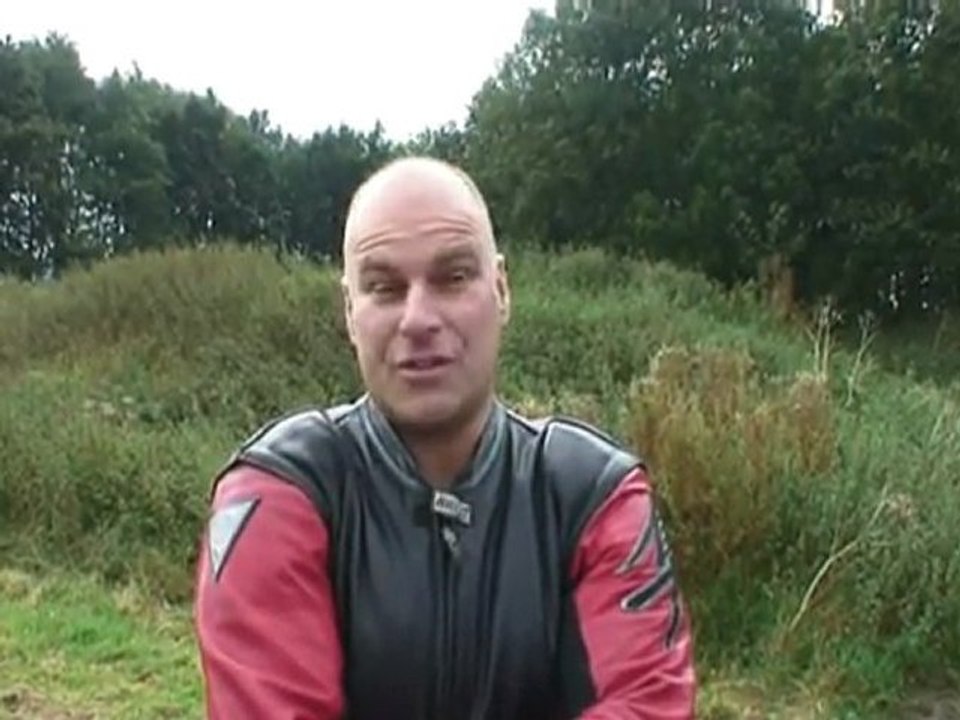 Hayabusa 08 tested against the ZZR1400