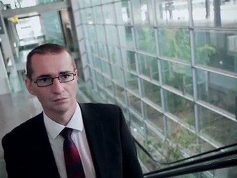 Le Code des ESC Toulouse, la web-série des diplômés - l'aéroport