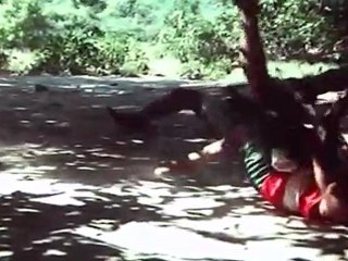 THAMBIKKU ORU PATTU - Chasing Scene