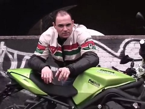 MCN Roadtest: 2008 Triumph Street Triple v Speed Triple