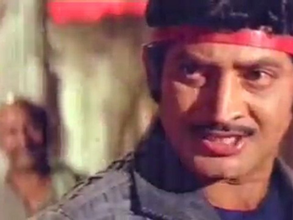 Mahasangramam - Dramatic scene