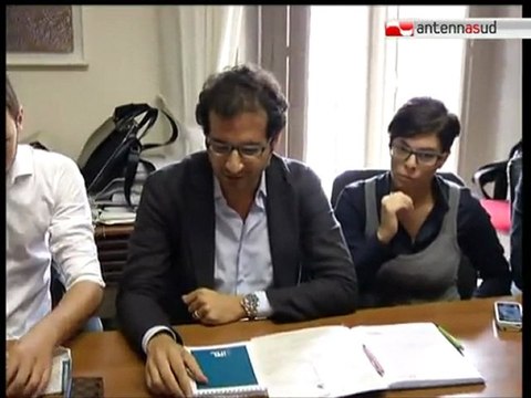 TG 11.10.11 Bari campagna tesseramento Pdl: i giovani chiedono che prevalga il merito