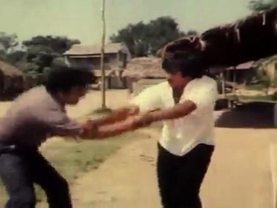 KADAIKAN PARVAI - Rape Scene