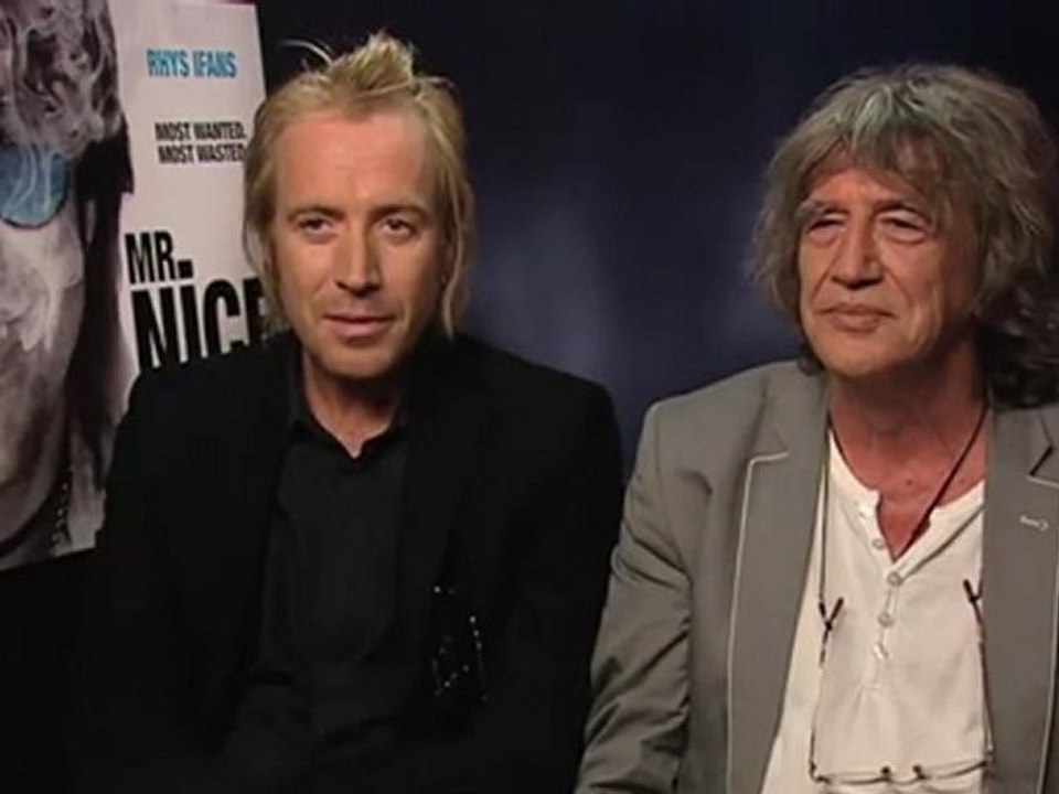 Mr. Nice - Ifans, and Marks play nice for the camera