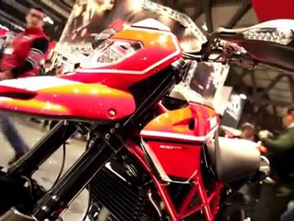 Ducati Hypermotard 1100 evo SP