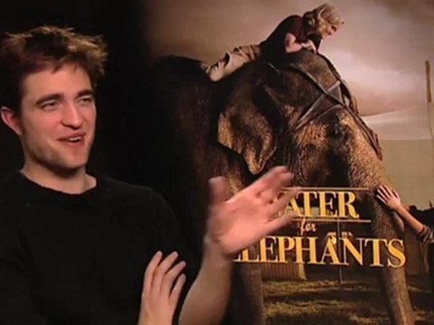 Robert Pattinson And Reese Witherspoon On Water For Elephants