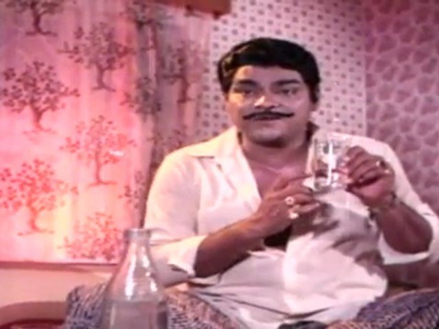 Kalarathrilo Kannepilla – Consuming Alcohol
