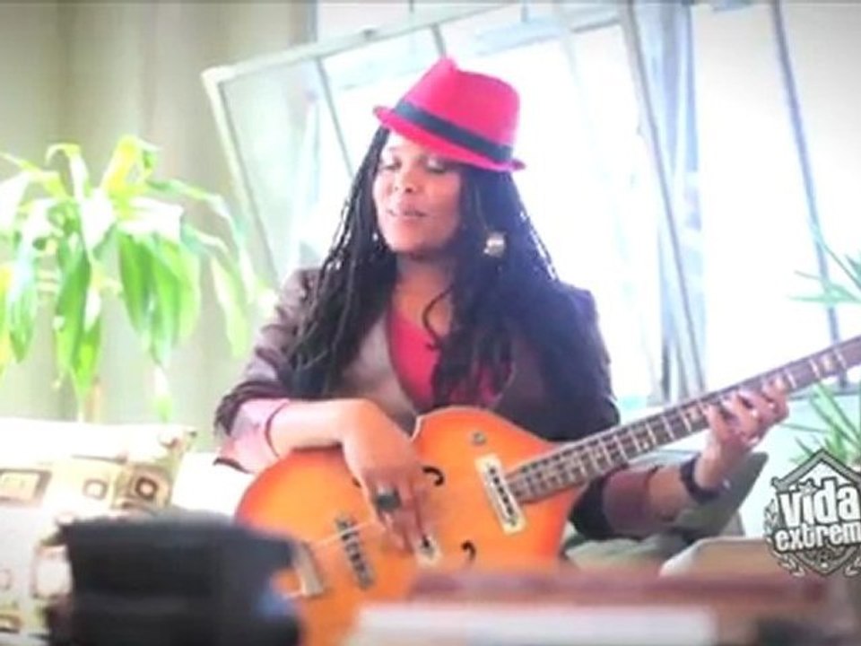 Avion Blackman - Cries of the City - Vida Extrema