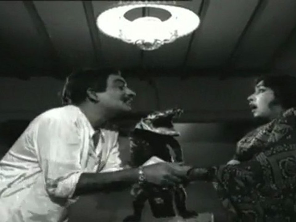 Bandhipotu Dongalu - Bandit Head Explains Anr