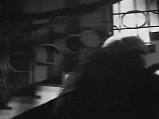 Dharmam Thalai Kakkum - Thief Entering A Home