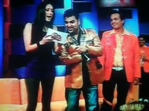 PA LA BANDA NIGHT SHOW CON LUIS ANTONIO LOPEZ MIMOSO ....CANTANDO HOY NECESITO Y JUGANDO LA PIRINOLA GRUPERA