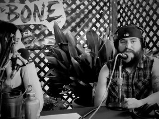 Eddie of All Shall Perish @ Mayhem 2011 - Repping the bay!