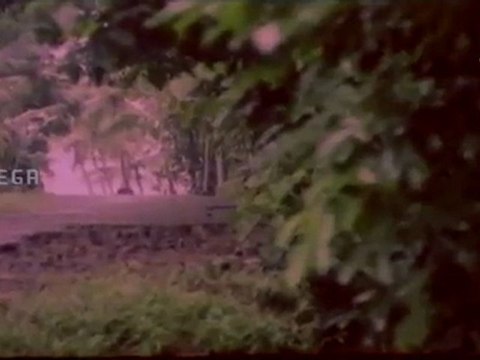 Avalum Appadithan - romantic ride with a girl