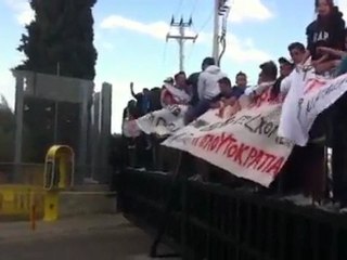 Μαθητές στο Υπ. Παιδείας 1