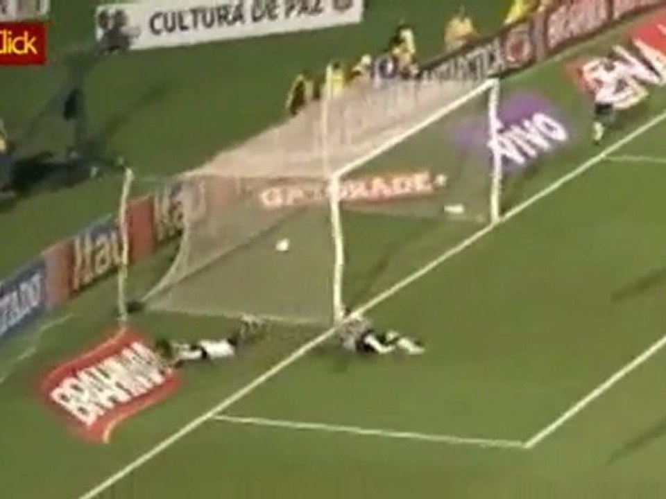 Botafogo vence o Corinthians no Pacaembu