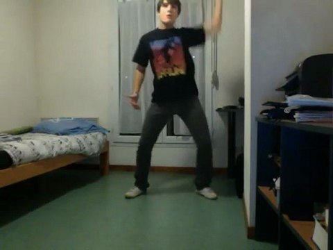 Champagne showers dance