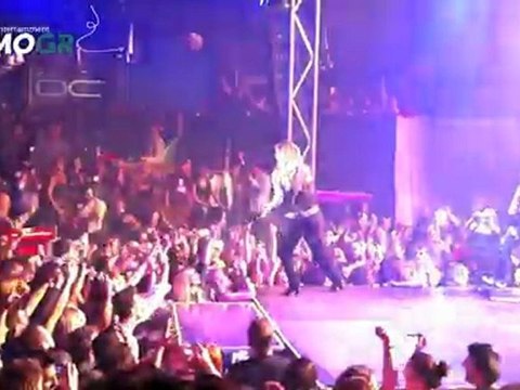 Το WWW.COSMO.GR στην Άννα Βίσση