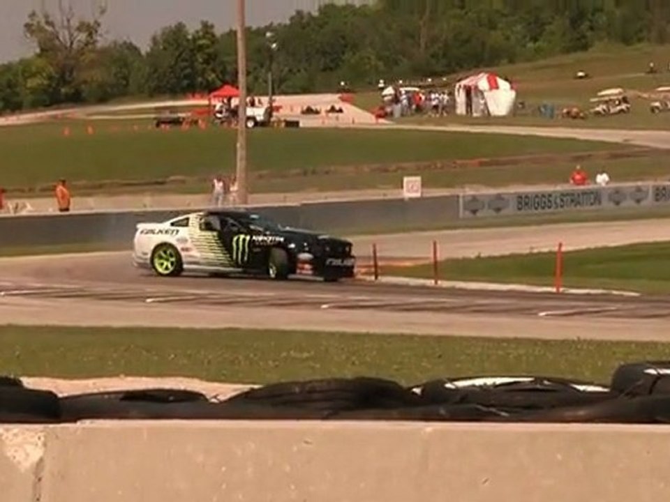 MONSTER DRIFT Road America