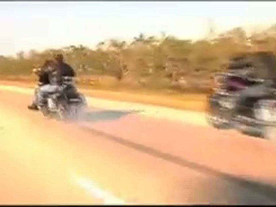 moto custom v8 demesure a l'americaine !