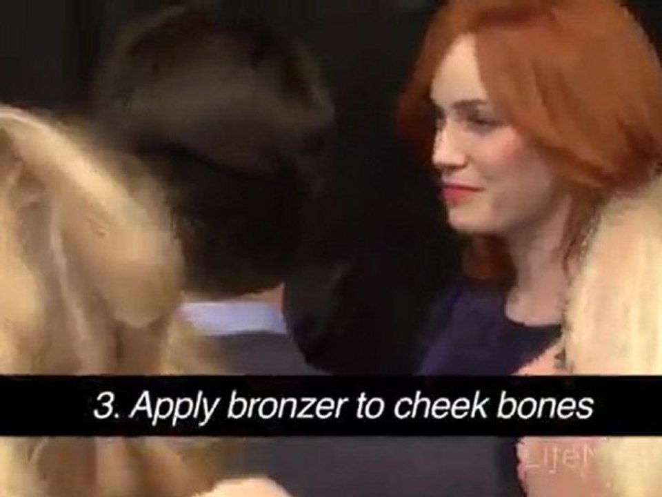 Beauty Scoop: How to Get Skin Like Christina Hendricks
