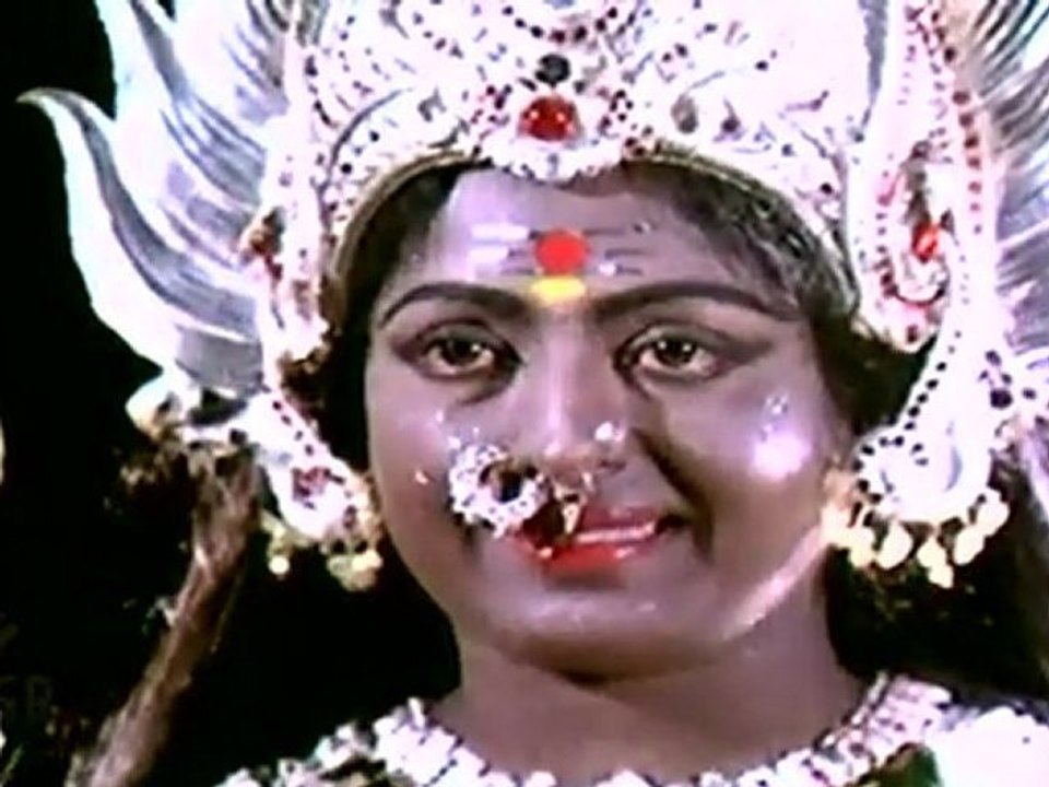 MAHASAKTHI MARIAMMAN-SCENE AND SONG 02.mov