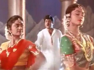 Iruvuri Bhamala Kougililo( Naari Naari Naduma Murrari )