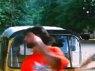 AUTO RANI - Vijaya Santhi Fights Enemies