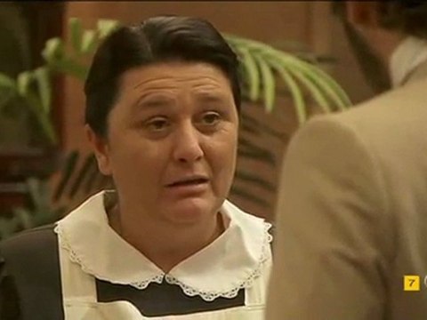 EL SECRETO DE PUENTE VIEJO TRISTAN PEPA ESTABA INQUIETA ESTA METIDA EN ALGUN LIO ROSARIO LE AVISA 13-10-11