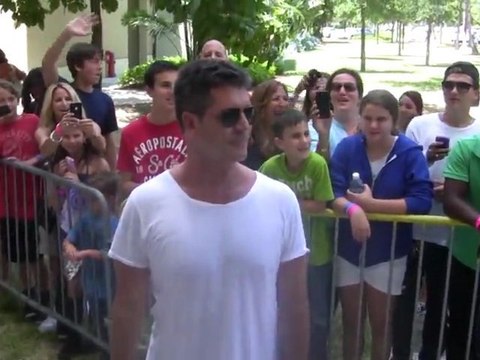 Piers Morgan offre une photo de Cheryl Cole à Simon Cowell pour son anniversaire