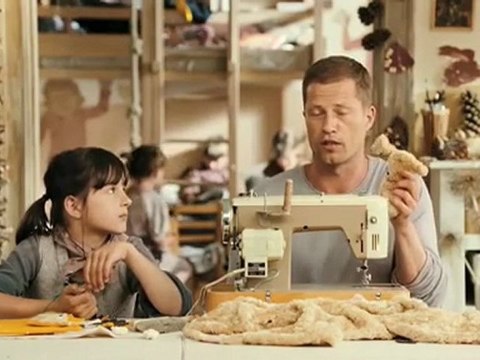 Zweiohrküken (Rabbit Without Ears 2) - Teaser Trailer