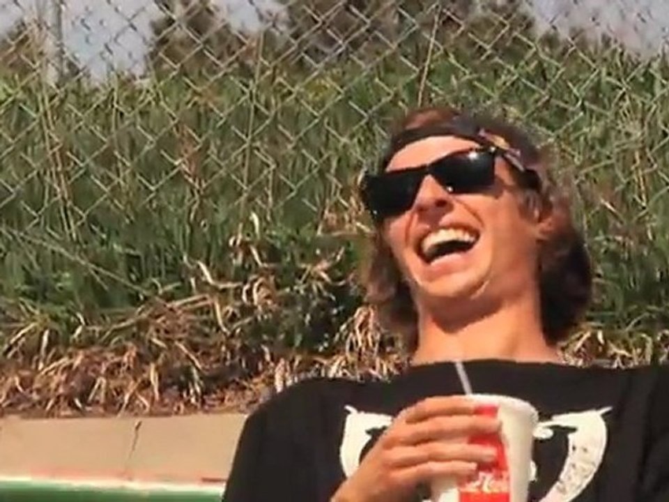 THE BÖNES VIDEO TEASER - Ceramic Bearings 18.99$ - BestSkateBearings.com