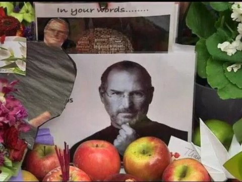 IPHONE 4S FRENZY: Latest handset goes on sale